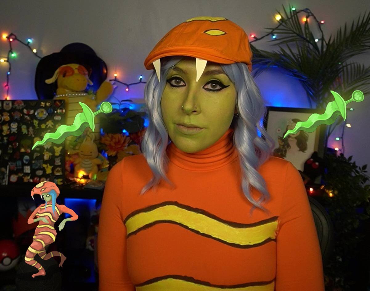 An image of a cosplayer dressed as the Reptomancer elite.